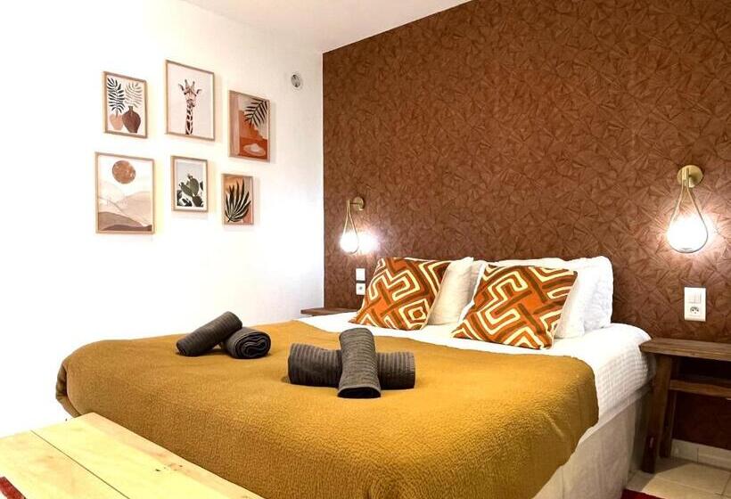 סטודיו משפחתי, Domaine De Licetto