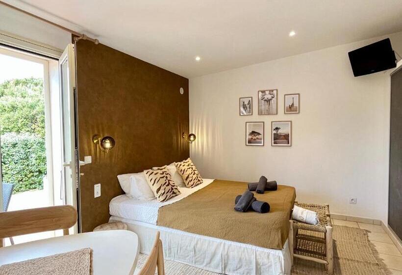 חדר סטודיו סטנדרד, Domaine De Licetto