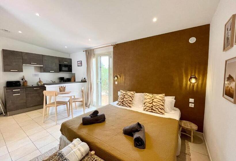 חדר סטודיו סטנדרד, Domaine De Licetto