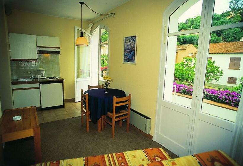 Номер Стандарт, Hôtel Lou Paouvadou