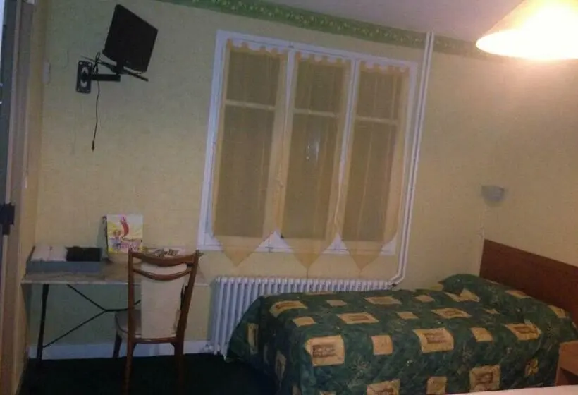 Standard Kolmen Hengen Huone, Thermidor