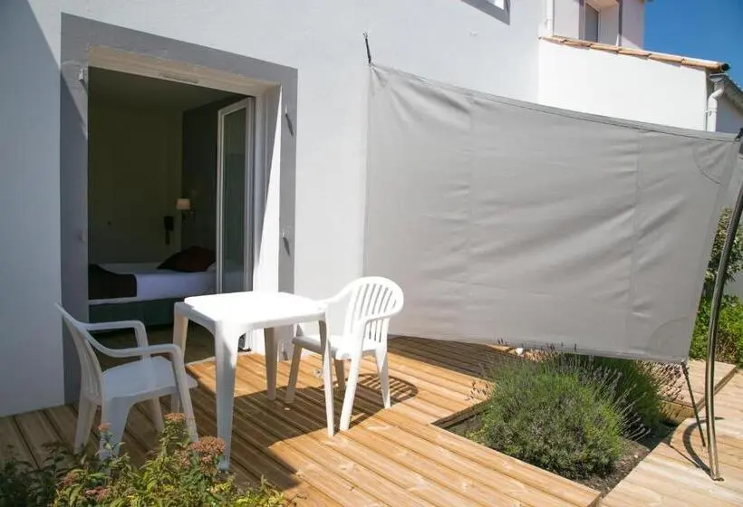 Standard-huone Terassi, La Villa En L île 2 Piscines & Spa