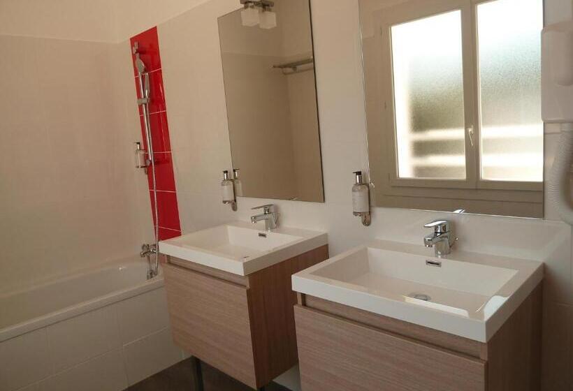 Полулюкс, La Villa En L île 2 Piscines & Spa