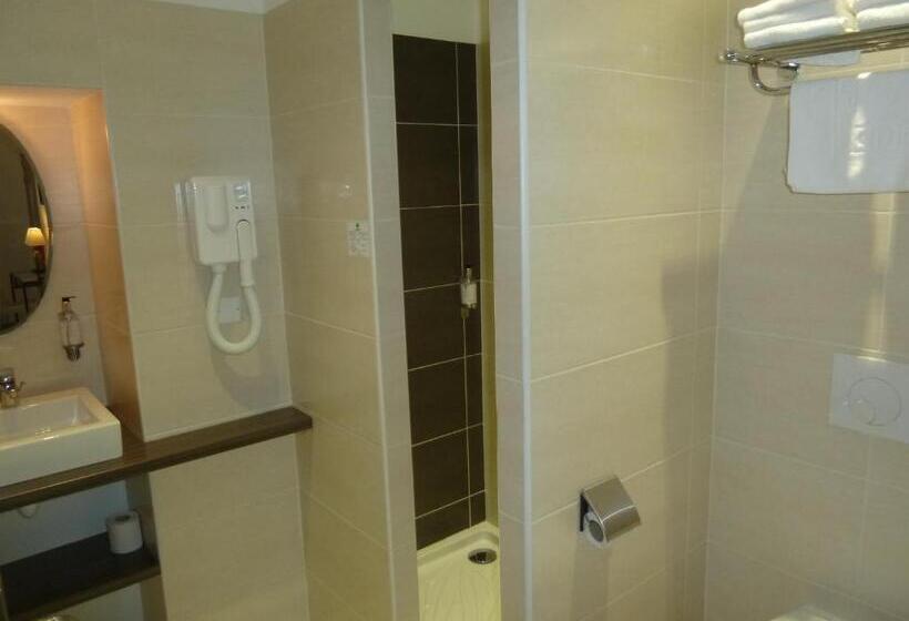 Номер Стандарт Трехместный, La Villa En L île 2 Piscines & Spa