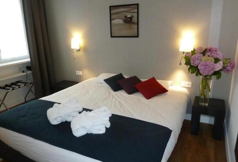 اتاق استاندارد سه نفره, La Villa En L île   2 Piscines & Spa