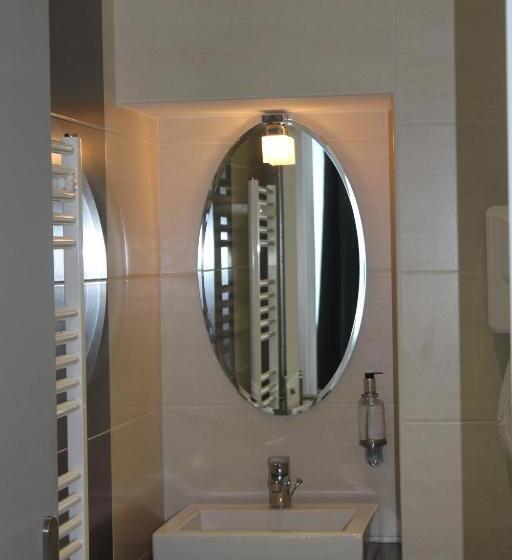 Номер Стандарт Трехместный, La Villa En L île 2 Piscines & Spa