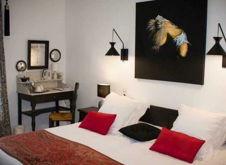 스탠다드 룸, Logis Hôtel & Restaurant Au Clos Paillé Charme & Caractère