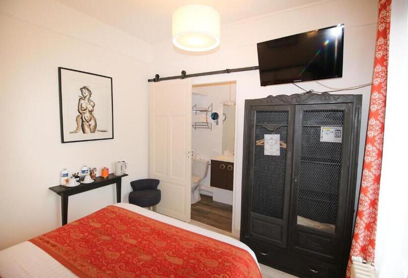 스탠다드 룸, Logis Hôtel & Restaurant Au Clos Paillé Charme & Caractère