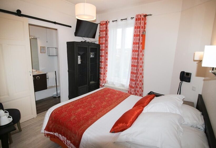 스탠다드 싱글 룸, Logis Hôtel & Restaurant Au Clos Paillé Charme & Caractère