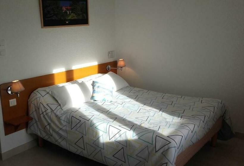 スタンダード4人部屋, Villa