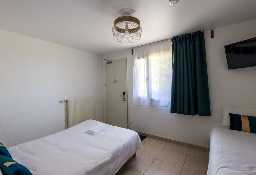 スタンダードトリプルルーム, Villa