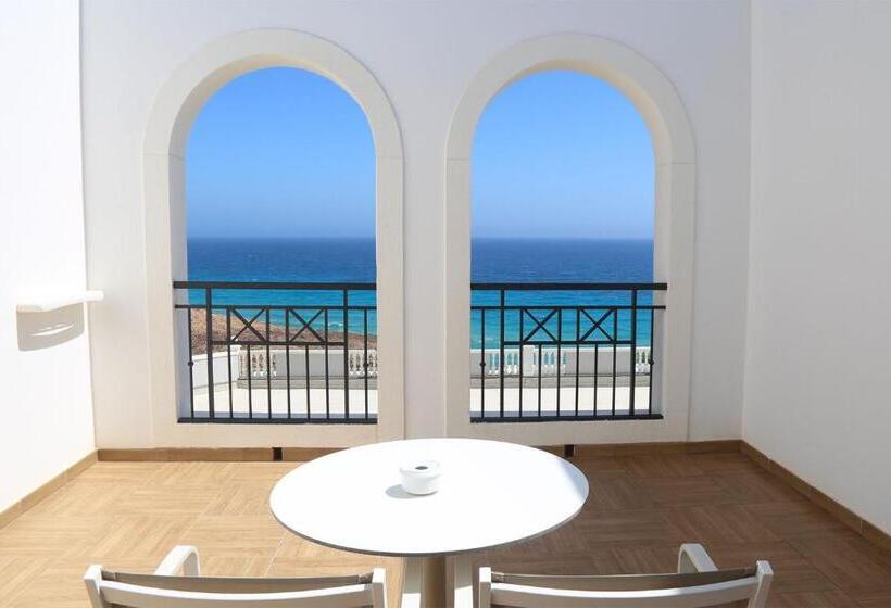 غرفة قياسية مطلّة علي البحر, Royal Palm Resort & Spa - Adults Only