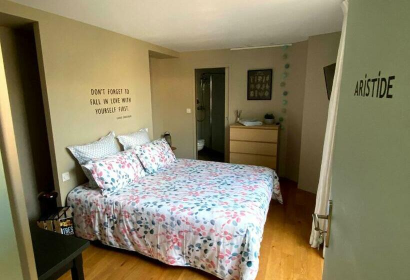 اتاق استاندارد, Au 10 Bed & Breakfast