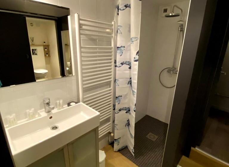 اتاق راحتی سه تخته, Au 10 Bed & Breakfast