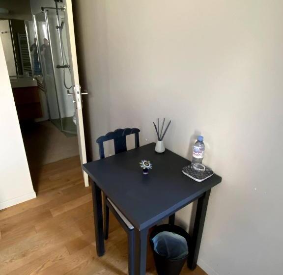 اتاق استاندارد, Au 10 Bed & Breakfast