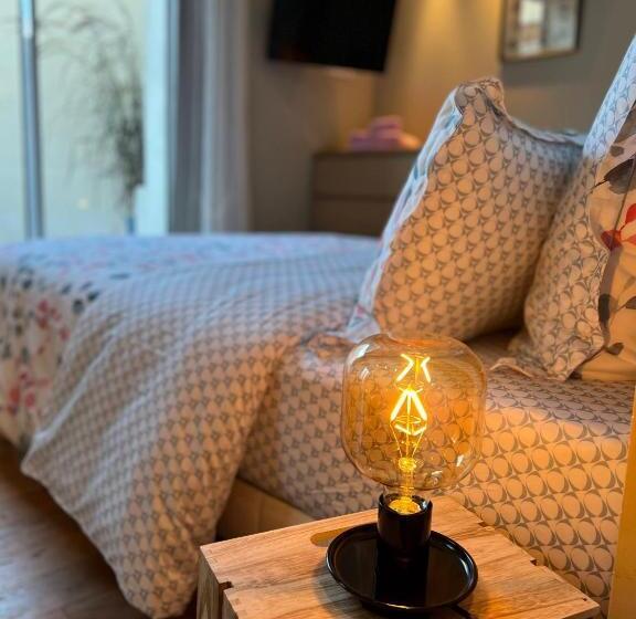 اتاق استاندارد, Au 10 Bed & Breakfast