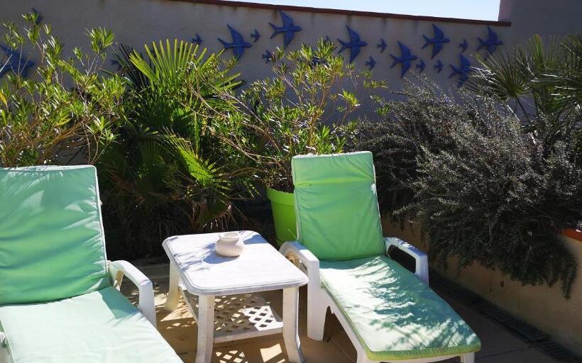 جناح عائلي, Douce France 82