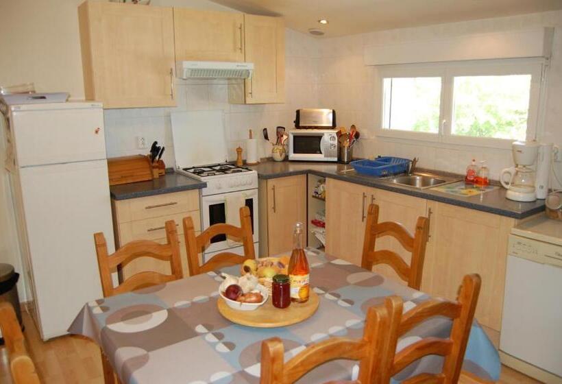Family Suite, Douce France 82