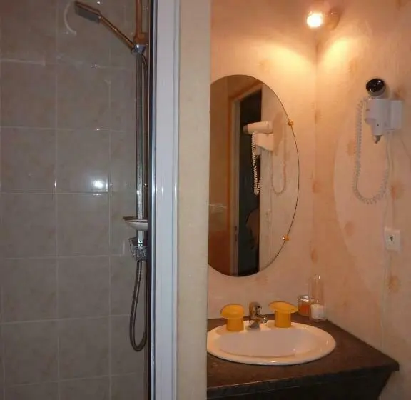 スタンダードルーム, Chambres D'hôtes De L'auraine