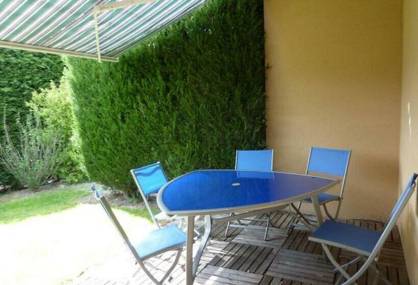 اتاق خانوادگی, Chambres D'hôtes De L'auraine