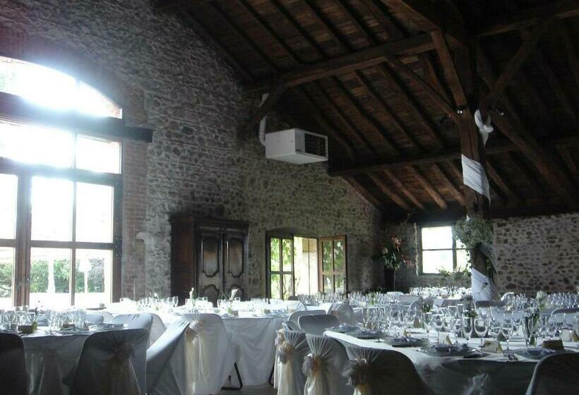 غرفة قياسية, La Ferme Aux Biches