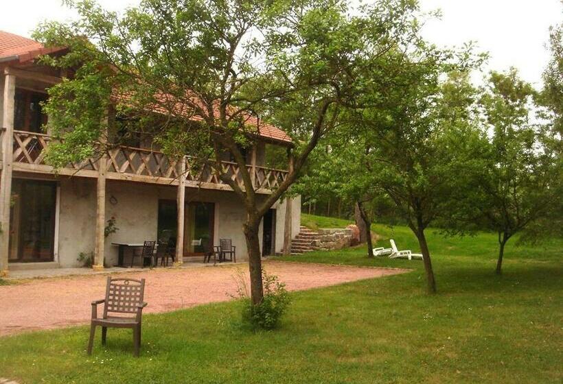 غرفة قياسية, La Ferme Aux Biches