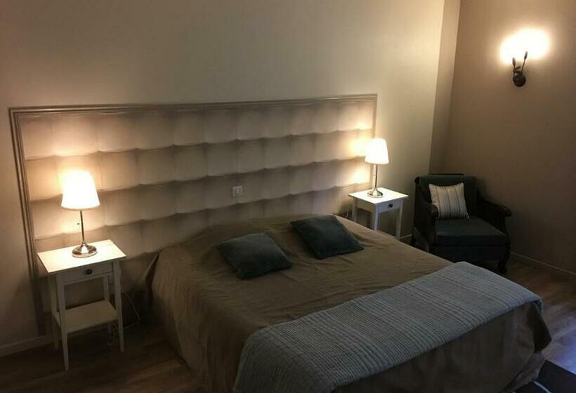 スイート, La Forestière