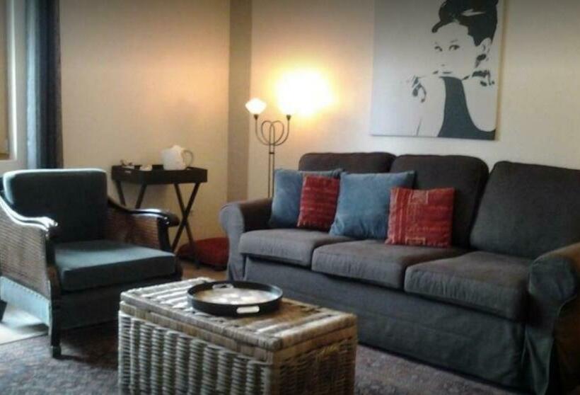 スイート, La Forestière