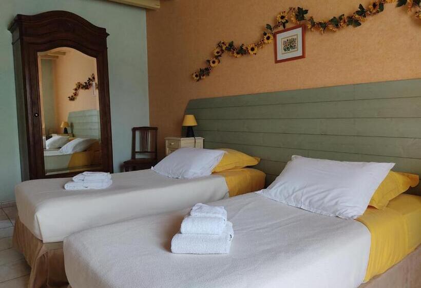 غرفة قياسية, La Varenne