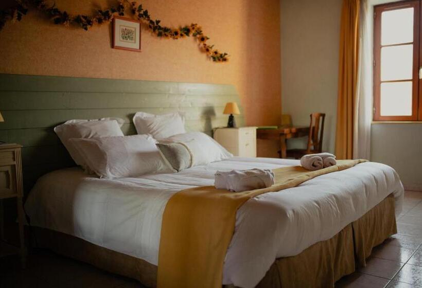 غرفة قياسية, La Varenne