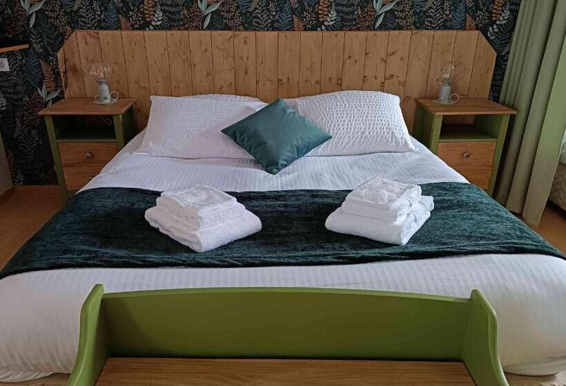 جناح عائلي, La Varenne