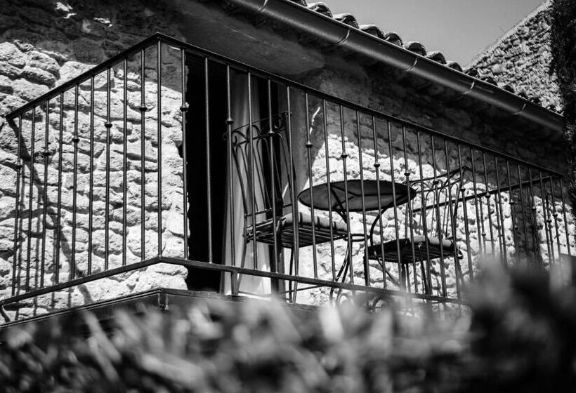 غرفة قياسية, Le Mas De La Lombarde