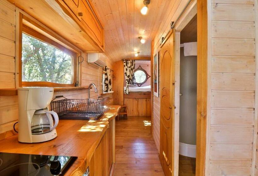 غرفة قياسية, Le Mas De La Lombarde