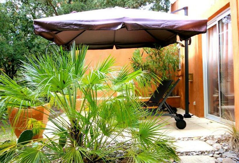 بنجلو سوبيريور, Le Mas De La Lombarde