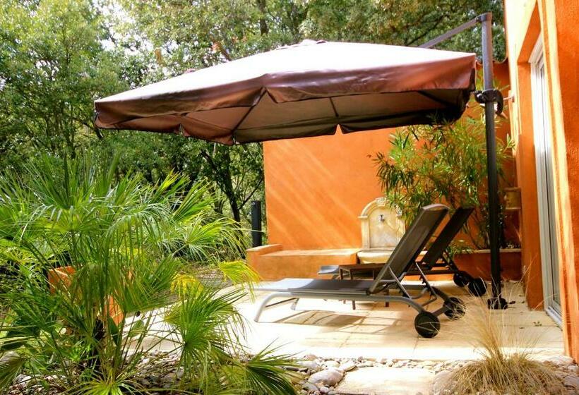 بنجلو سوبيريور, Le Mas De La Lombarde