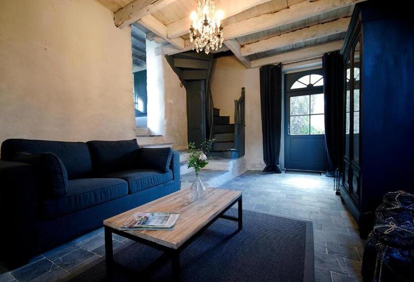 منزل غرفتين نوم, Manoir De La Villeneuve