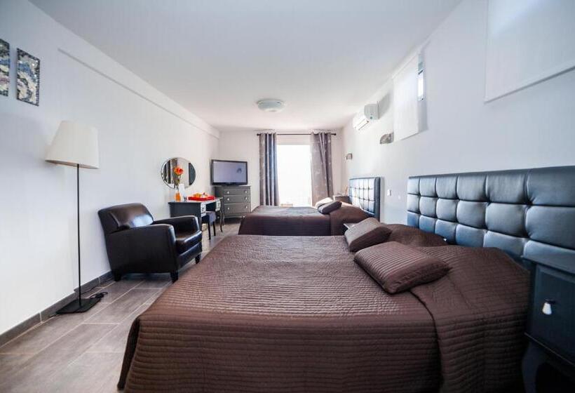 Standard Neljän Hengen Huone Merinäkymä, Stella Maris