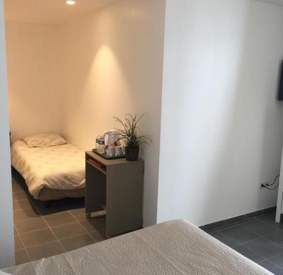 Superior Neljän Hengen Huone, Stella Maris