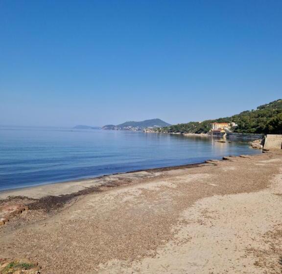 Standard Kolmen Hengen Huone, Stella Maris