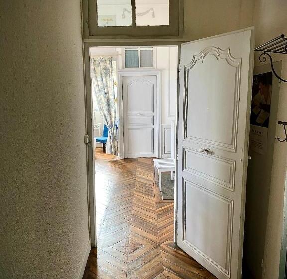 Номер Стандарт Вид на Горы, Ermitage Saint Vincent B&b