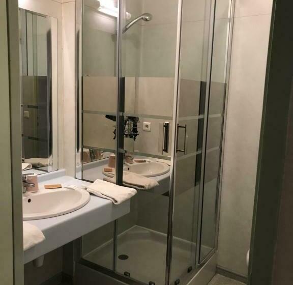 Четырехместный Номер Стандарт, Abel Hôtel