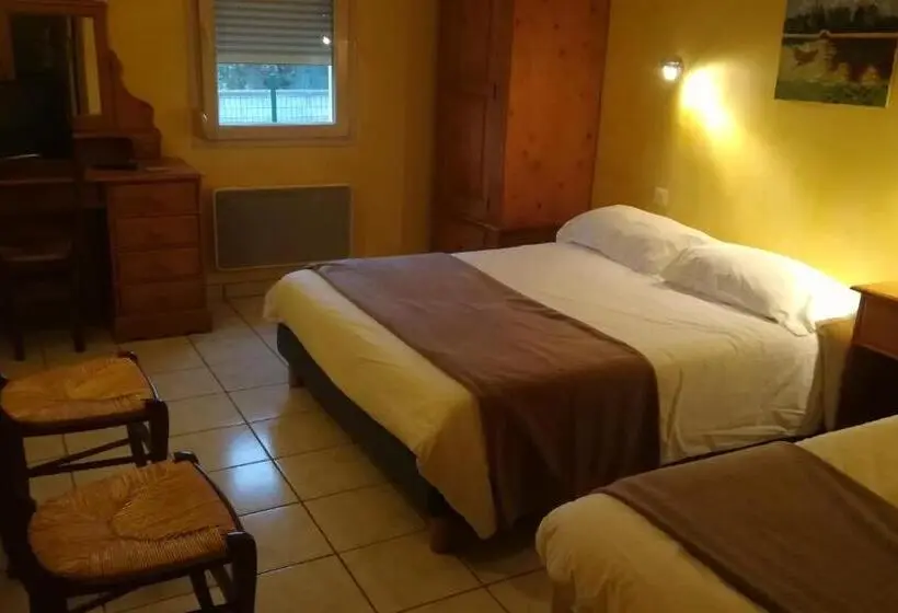 Standard Kolmen Hengen Huone, Abel Hôtel