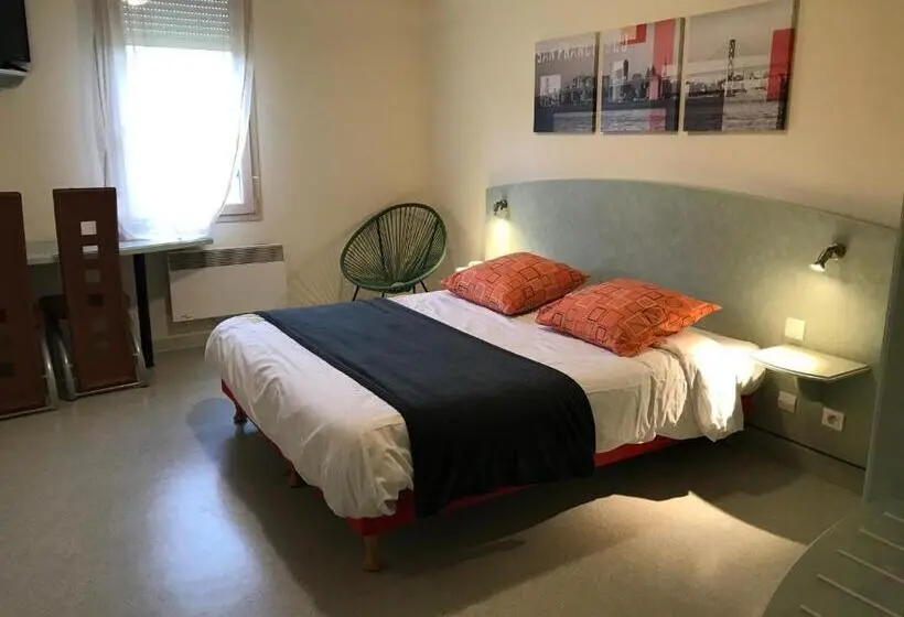 Standard Yhden Hengen Huone, Abel Hôtel