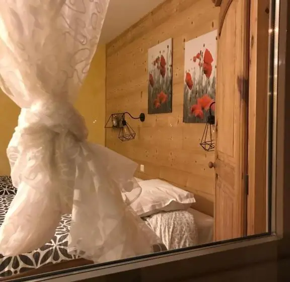 Comfort Kolmen Hengen Huone, Abel Hôtel