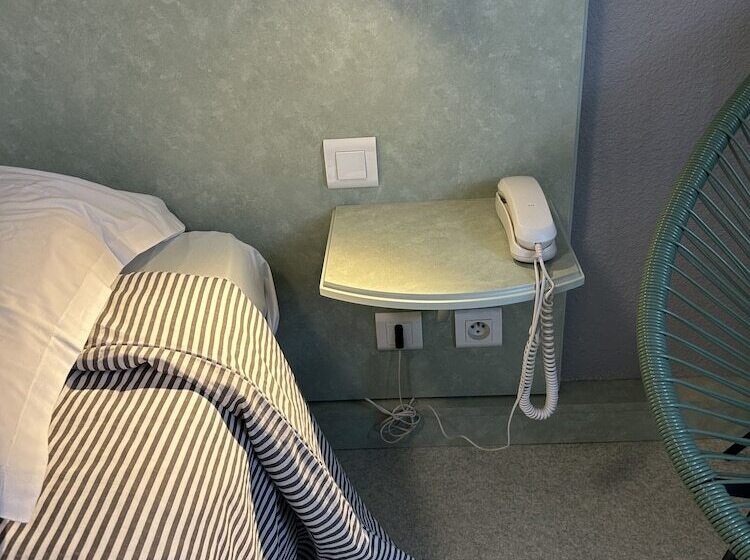 高级大房间, Abel Hôtel