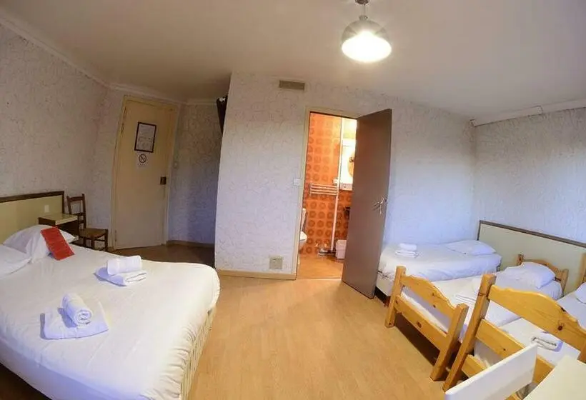 Standard Viiden Hengen Huone, Auberge Du Virage