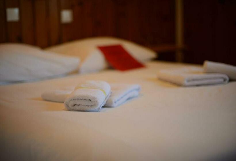 스탠다드 룸, Auberge Du Virage