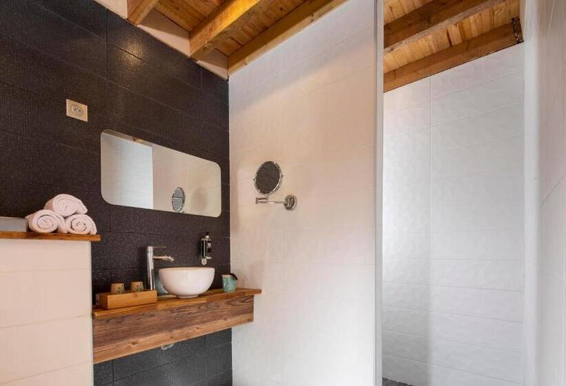 Семейный Номер Deluxe, Cocoon Inn