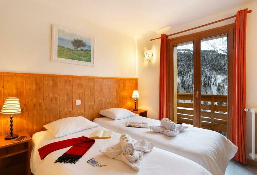 Номер Стандарт, Hôtel Le Génépi