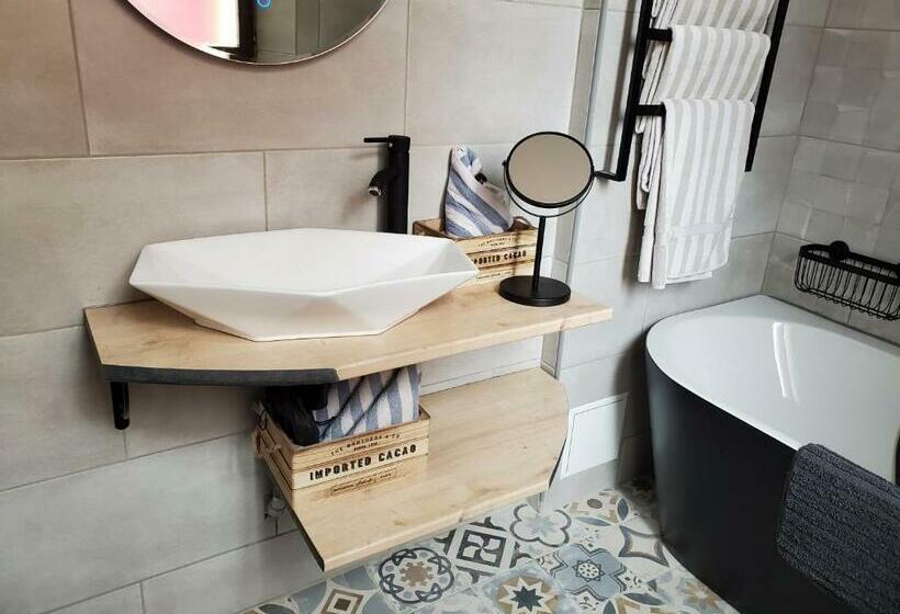 4인용 스탠다드 룸, Hôtel Les Orangers